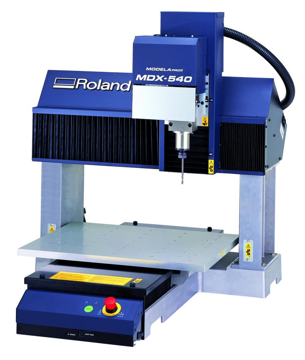 Il modellatore tridimensionale Roland MODELA PROII MDX-540